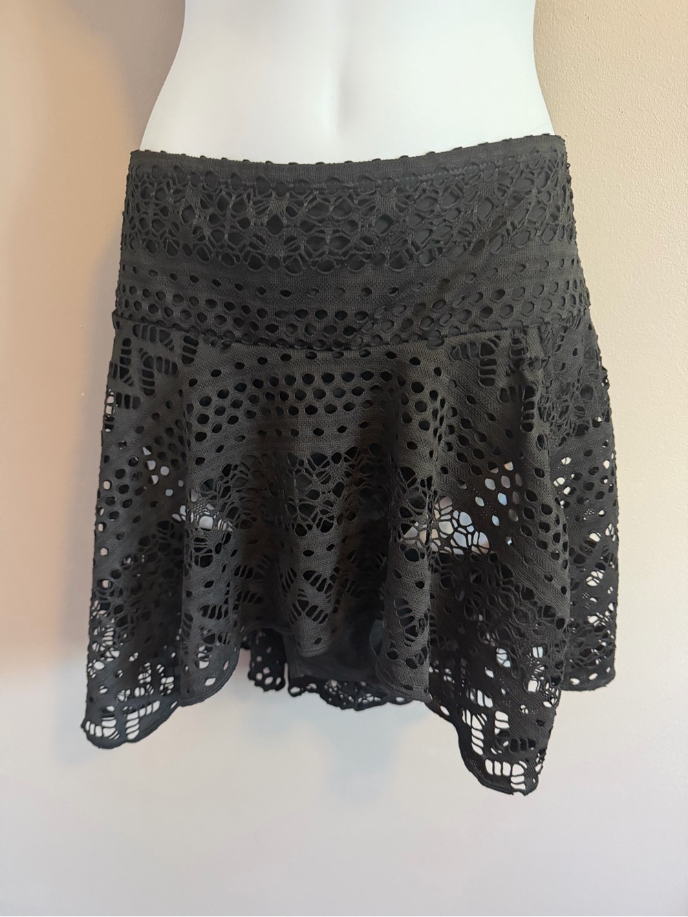 Suzanne Betro NWT Black Laser Cut Geometric Lace Swim Skirt Bottom 1X